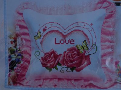 Купить набор для вышивания крестом: наволочка для подушки "Любящее сердце"