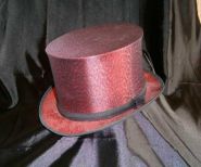 Красная шляпа шапокляк ( из люрекса)