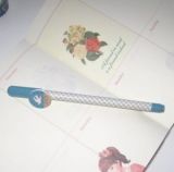 гелевая ручка с фигуркой ласточки
