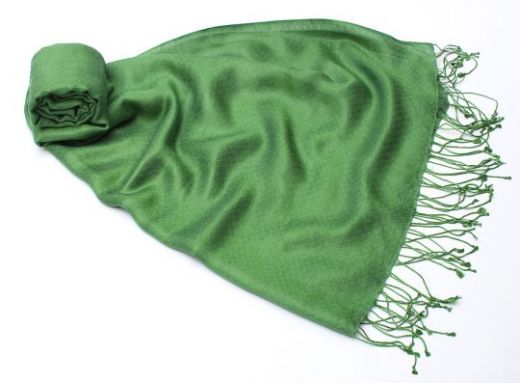 Зелёный шарф-палантин 70% шелка, 30% шерсти (Москва)