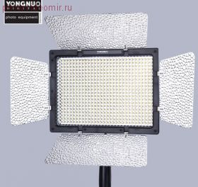 Светодиодный светильник YONGNUO YN-600 LED