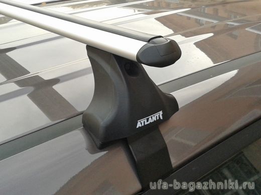 Багажник на крышу на Hyundai ix35 (без рейлингов), Атлант, аэродинамические дуги