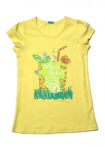 Светло-желтая футболка для девочки с принтом коктейля
