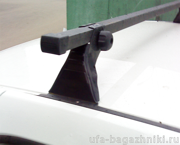 Багажник на крышу на Renault Logan (Атлант, Россия), стальные дуги