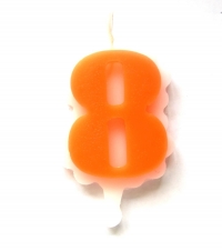 Свеча цифра 8 (оранжевая)