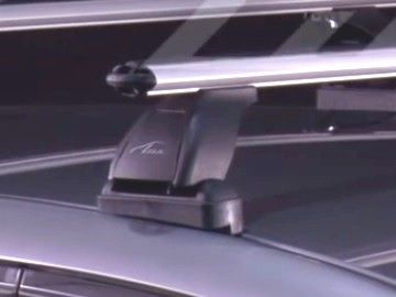 Багажник на крышу Renault Megane 2 (sedan/hatchback), Lux, аэродинамические  дуги (53 мм)
