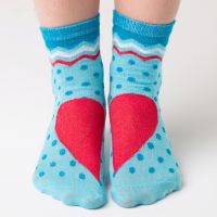 Голубые детские носки