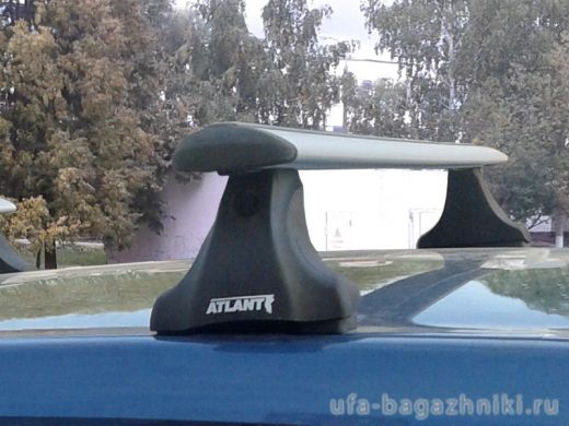 Багажник на крышу Renault Sandero, Атлант, крыловидные дуги, опора Е