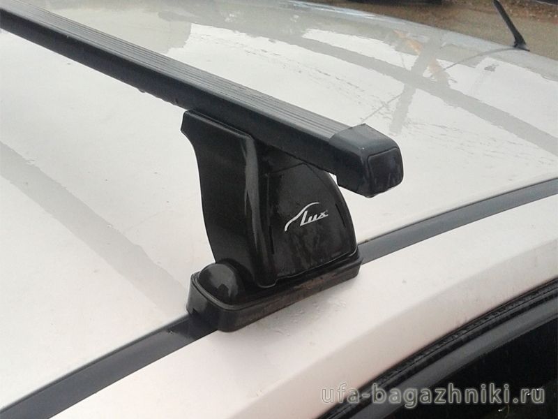 Багажник на крышу BMW 1-serie E81, Lux, прямоугольные стальные дуги