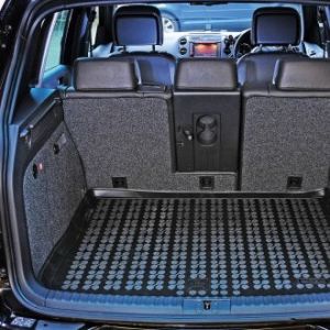Резиновый коврик для Jeep (Джип) в багажник автомобиля Rezaw Plast - Польша