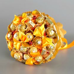 Букет из конфет №702 "Золотой персик"