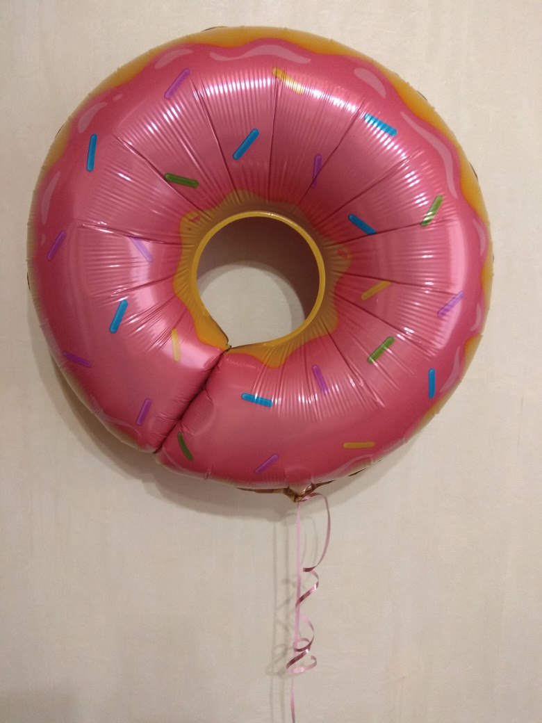 Пончик в розовой глазури фольгированный шар с гелием