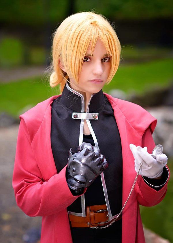 Пошив косплея. Косплей Эдварда Элрика. Edward Elric Cosplay. Японские косплееры Эдвард Элрик. Косплей на Эдварда Элрика лучший.