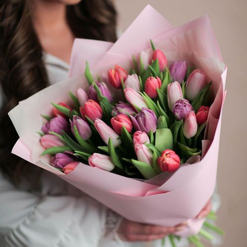 Букет цветов из 31 тюльпана