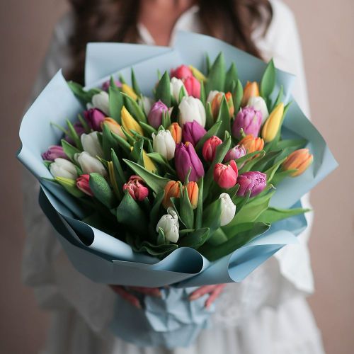 Букет цветов из 51 тюльпана
