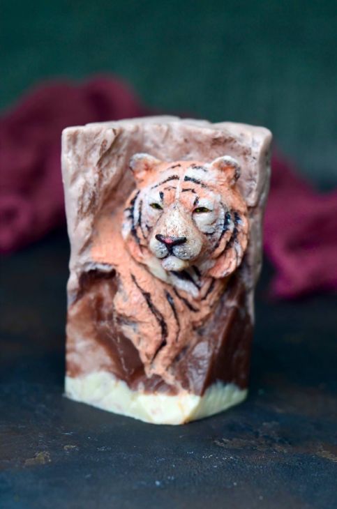 Тигр в камне