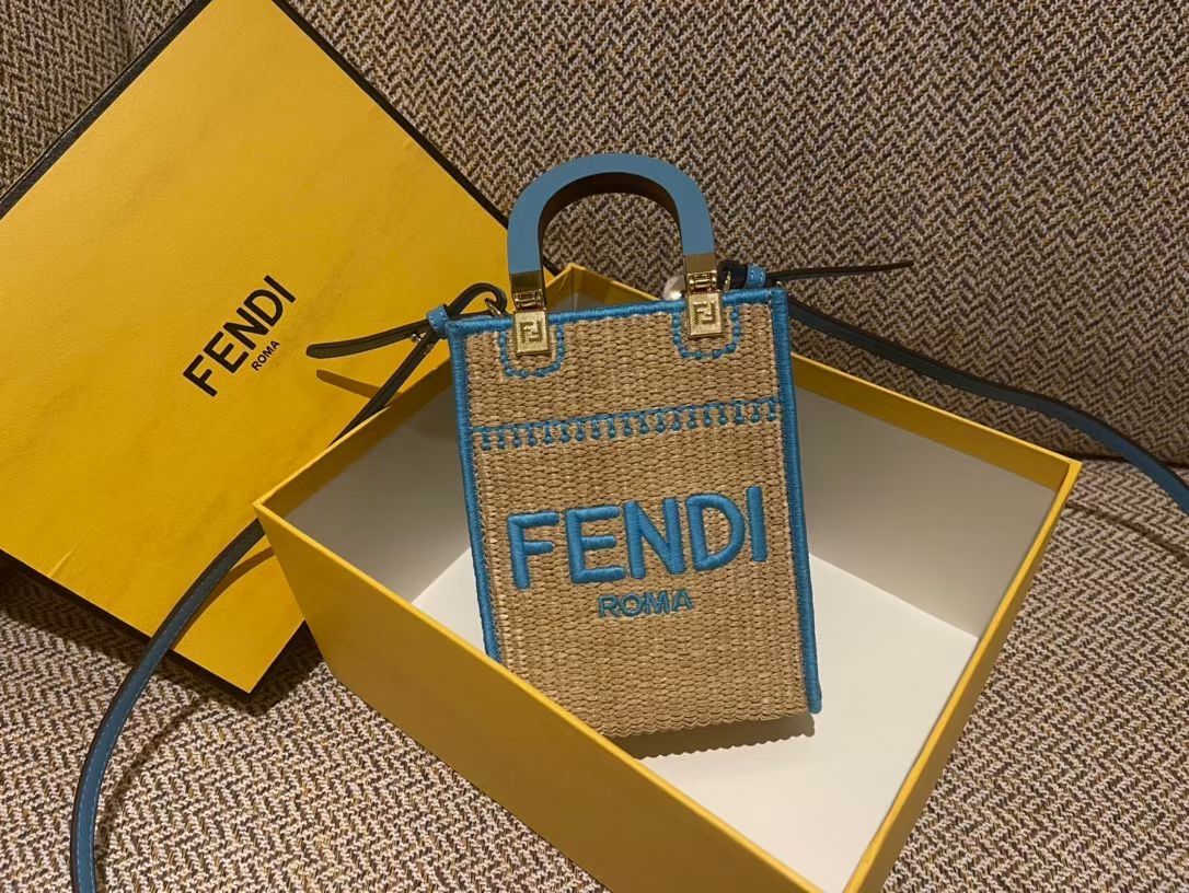Fendi Roma Mini для смартфонов 6,5*13*18 cm