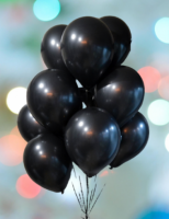 Фонтан из 10 черных шаров