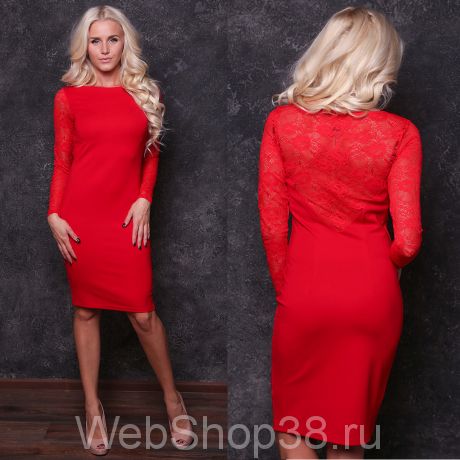 Красивое красное платье с гипюром