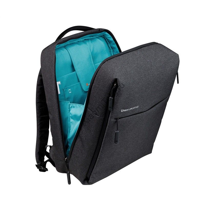 Minimalist Backpack Living | NAR Media Kit