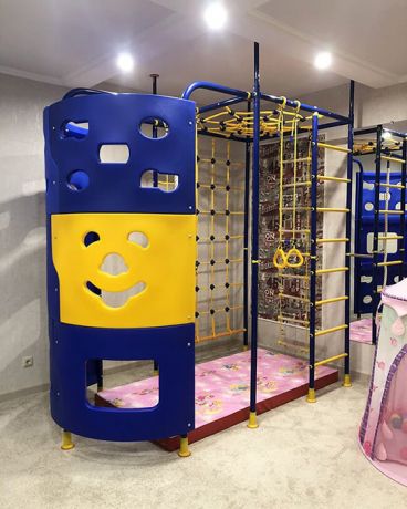 Детский скалодром купить в составе спортивного комплекса Модель 5-ти опорный с паутиной и башней