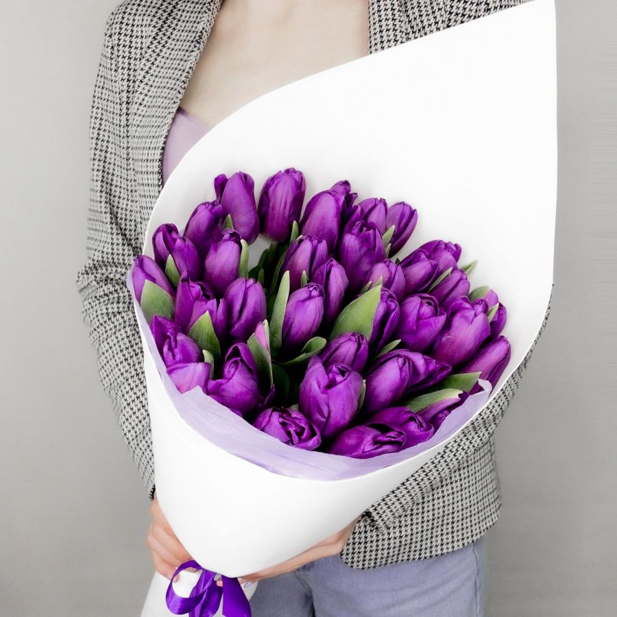 Букет фиолетовых тюльпанов (от 7 шт.)