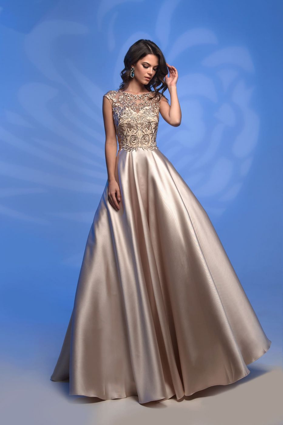 Вечернее платье розового, золотисто-бежевого, серого и тесно-синего оттенка с утонченным глянцем  Арт. 515