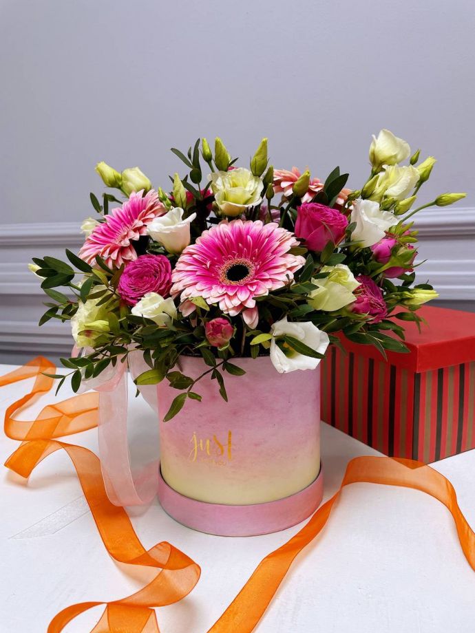 Коробка с цветами "Таисия"