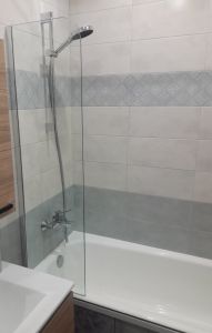 Шторка на ванну OportoShower 804-2 40x140 стационарная прозрачное стекло