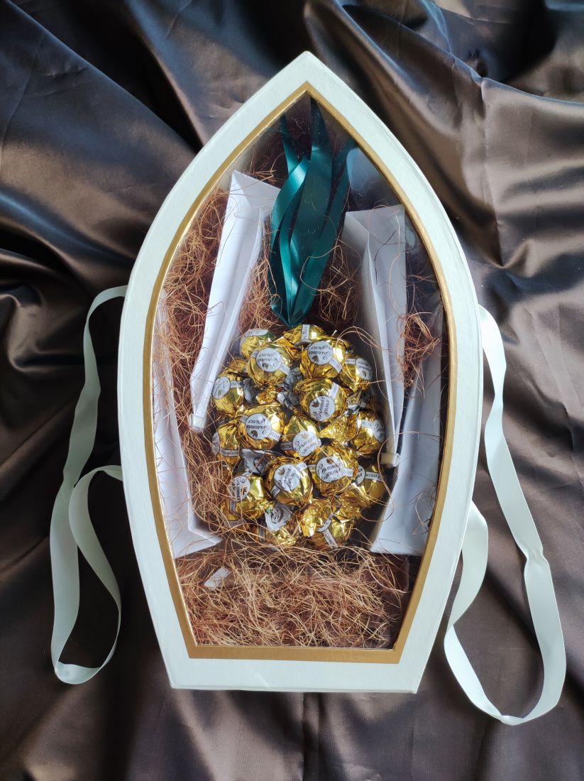Золотой ананас - подарочный набор с чаем, кофе и конфетами