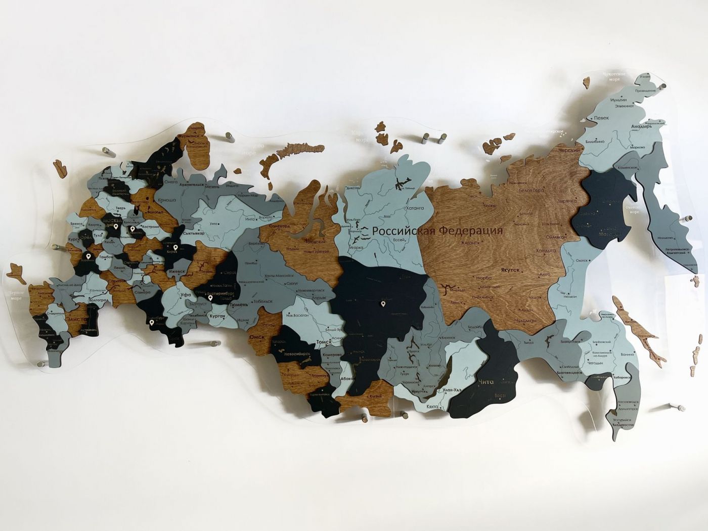 Цвет "Хибины", Карта России ИЗ ДЕРЕВА многоуровневая, на подложке из орг.стекла