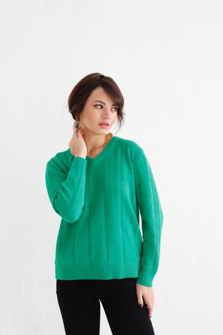 7354 Пуловер с галочками зелёный