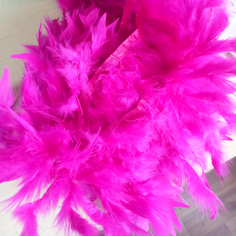 Перья яркие розовые марабу на ленте, длина пера 14-16 см, цвет фуксия