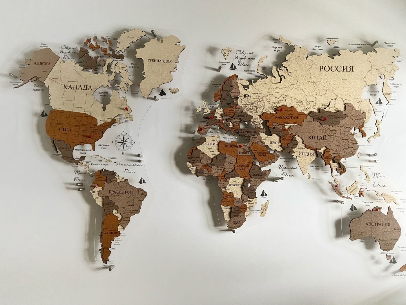 Карты мира из пробки