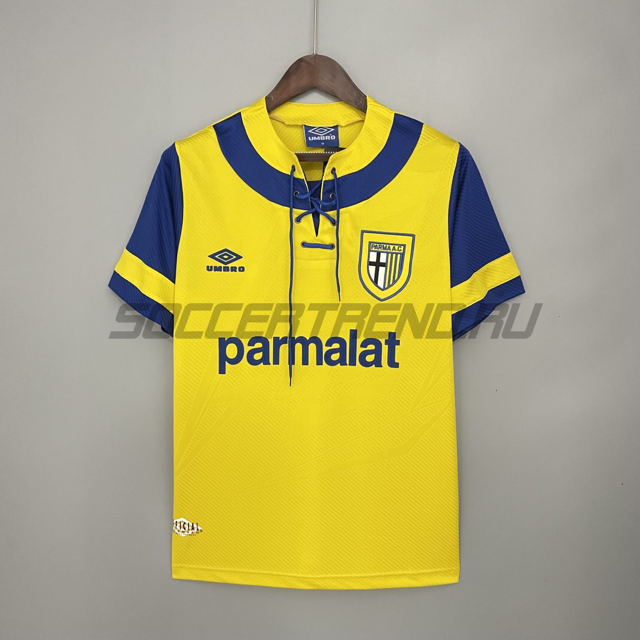 Домашняя форма Parma 93/95