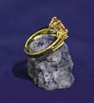 Позолоченное кольцо с искусственным медовым цитрином (арт. 880161)