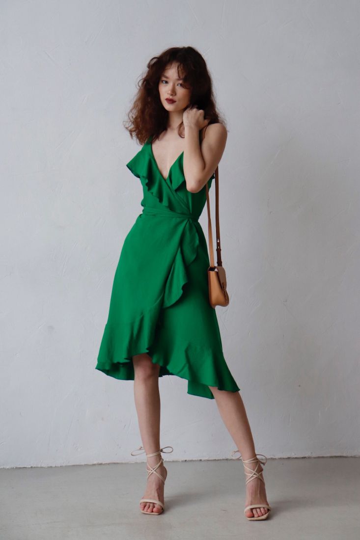 9187 Платье-сарафан с воланами зелёное