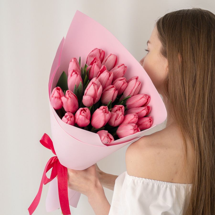 Букет из розовых тюльпанов в фоамиране