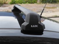 Багажник на крышу Ford Focus 2, Lux City (без выступов), с замком, черные крыловидные дуги