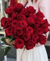 Розы красные 25 шт 80 см