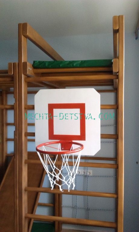 Баскетбольный щит для комплексов