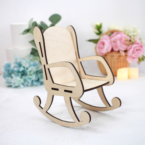 Аксессуар деревянный - Кресло-качалка для куклы 20*10*18 см.