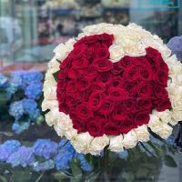 Букет из  101 розы "сердце"