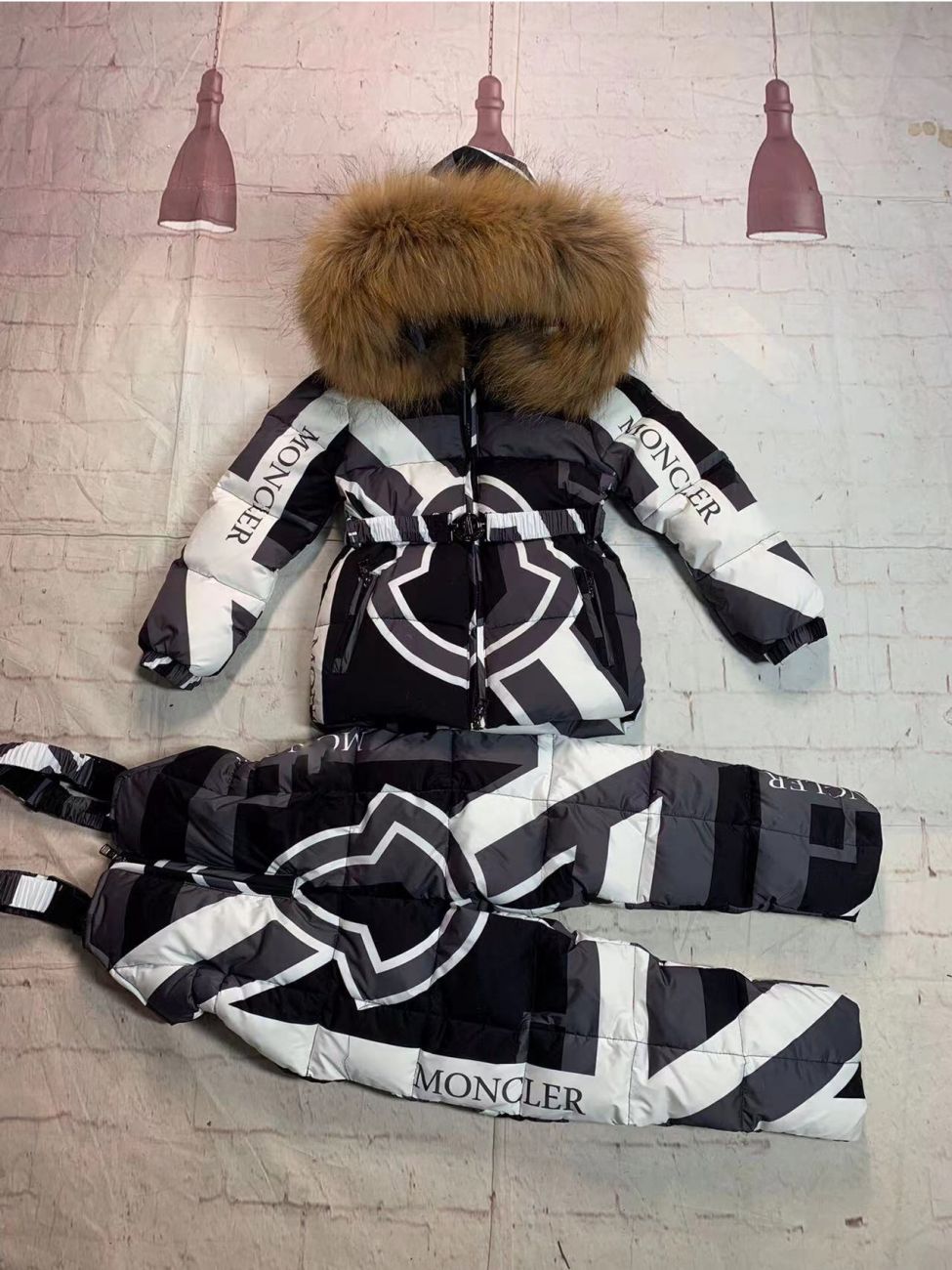 MONCLER ДЕТСКИЙ КОСТЮМ (МОНКЛЕР)