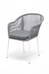 Плетеный стул "Лион" из роупа, каркас стальной белый, роуп светло-серый, ткань серая