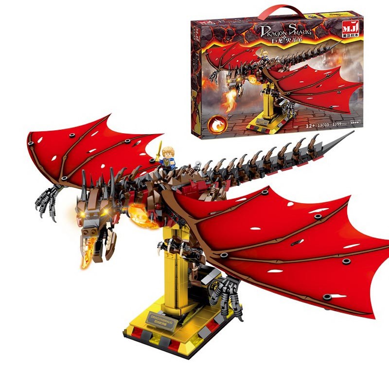 Конструктор дракон одинокой горы Смауг с подвижными крыльями и фигуркой 1359 деталей (13003)