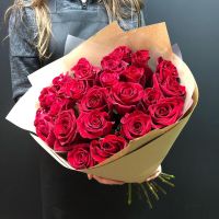 25 Красных Роз в Крафте