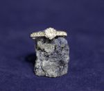 Позолоченное белым золотом кольцо с искусственным бриллиантом (арт. 880204)