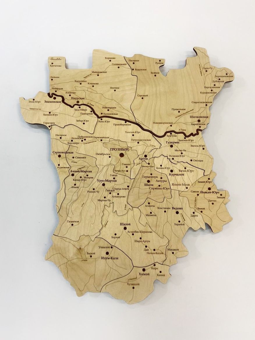 Карта Чеченской республики многоуровневая деревянная, без/на подложке из орг.стекла