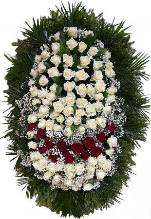 Фото Венок на похороны из живых цветов #18 розы,гипсофила,папоротник и хвоя